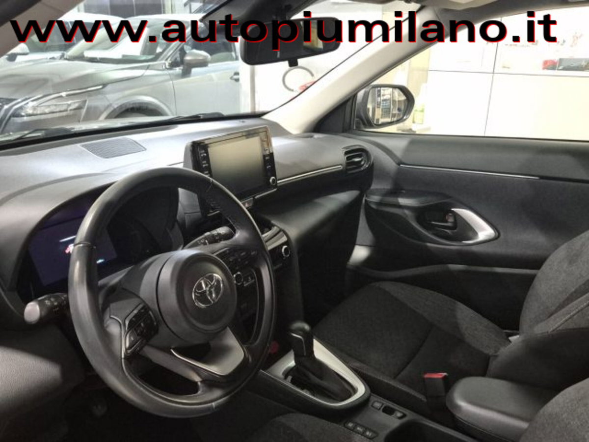 Toyota Yaris Cross 1.5h GR Sport Black Sky fwd 116cv e-cvt (6)