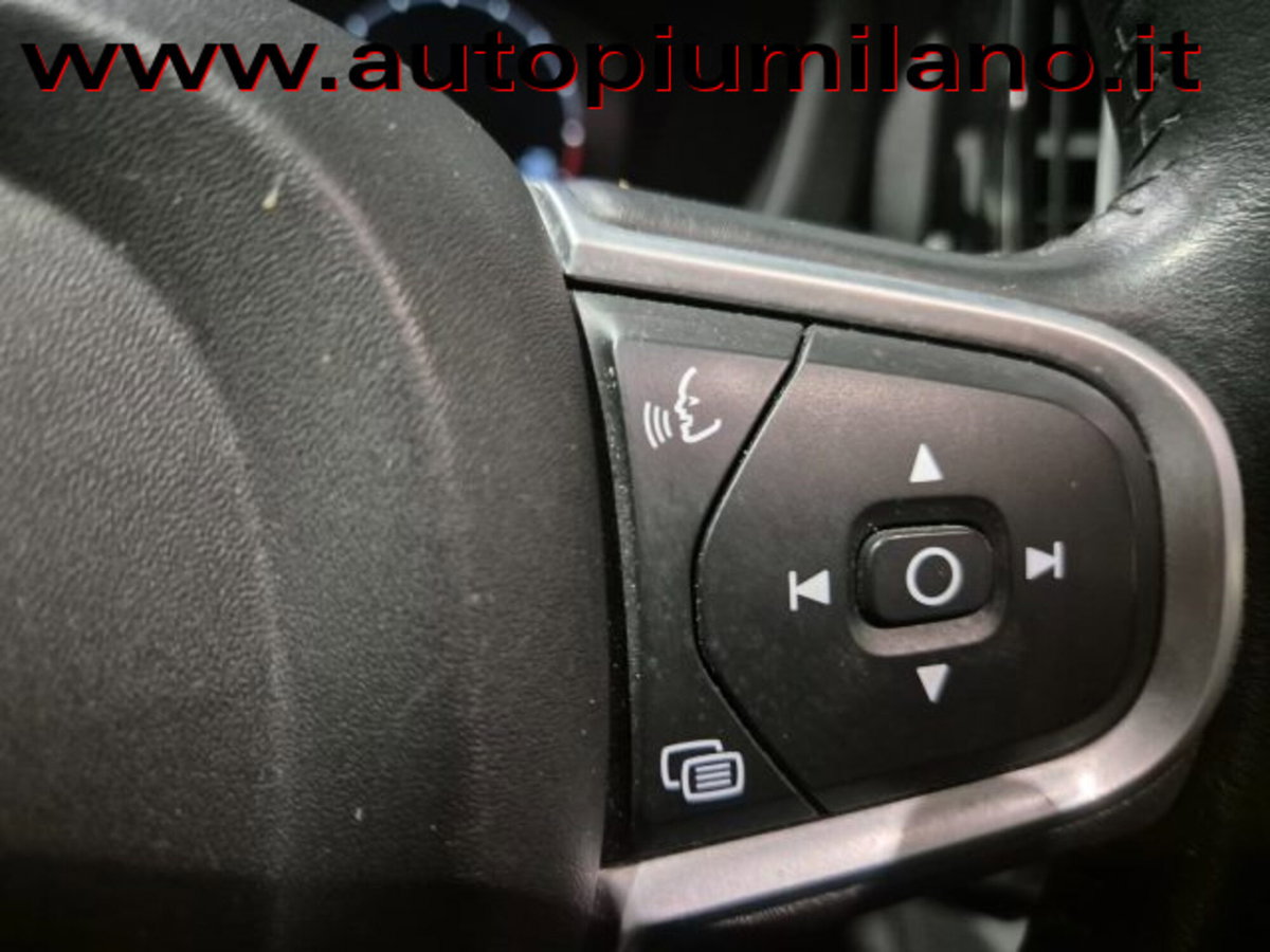 Volvo XC60 D4 AWD Geartronic Business (19)