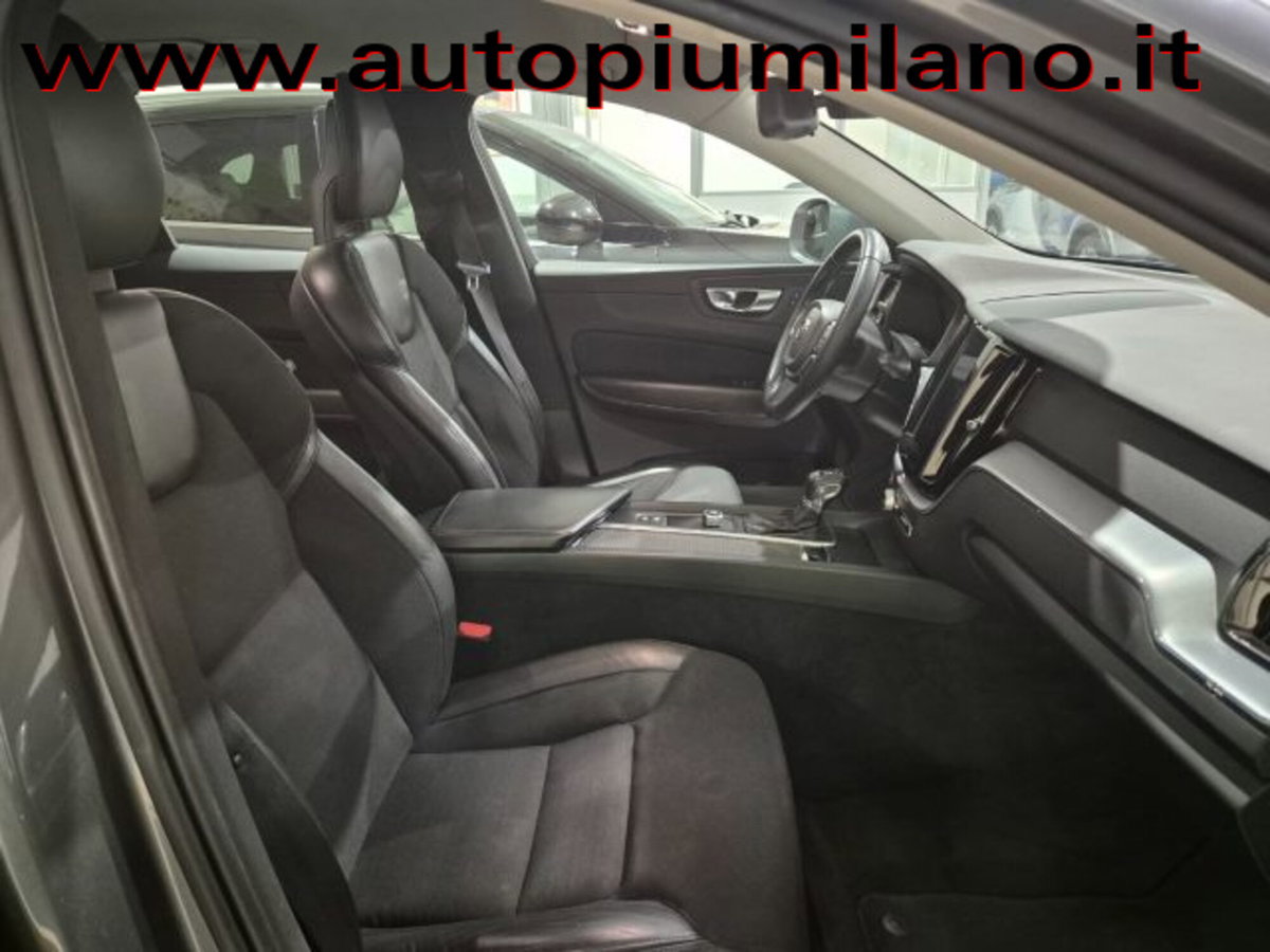 Volvo XC60 D4 AWD Geartronic Business (9)