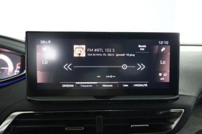 Peugeot 3008 BlueHDi 130 S&S EAT8 GT Pack (11)