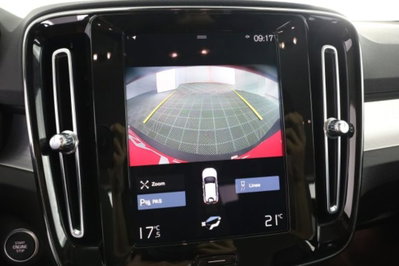 Volvo XC40 T2 Geartronic Momentum Pro (12)