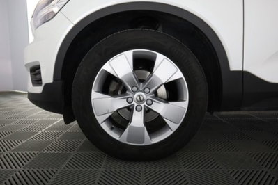 Volvo XC40 T2 Geartronic Momentum Pro (8)
