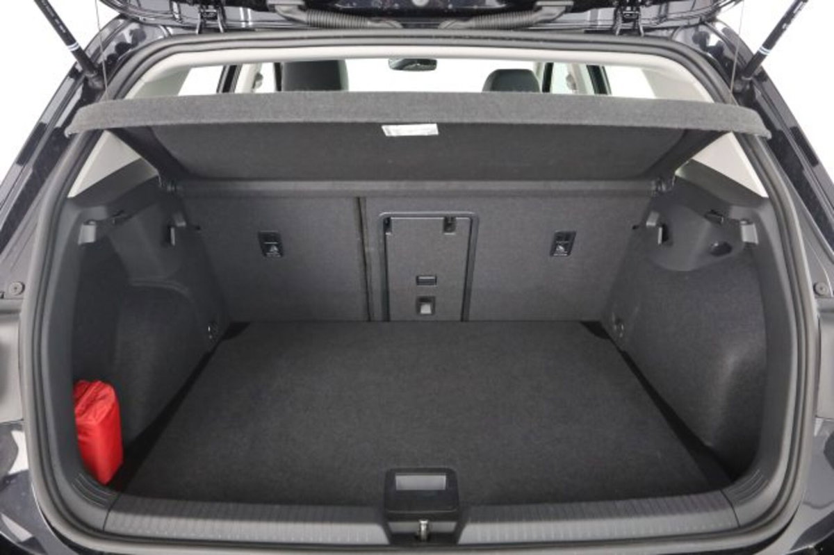 Volkswagen Golf Variant 2.0 TDI SCR DSG Life (6)