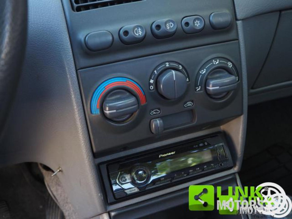 Fiat Punto Cabrio 90 cat Cabrio ELX (13)