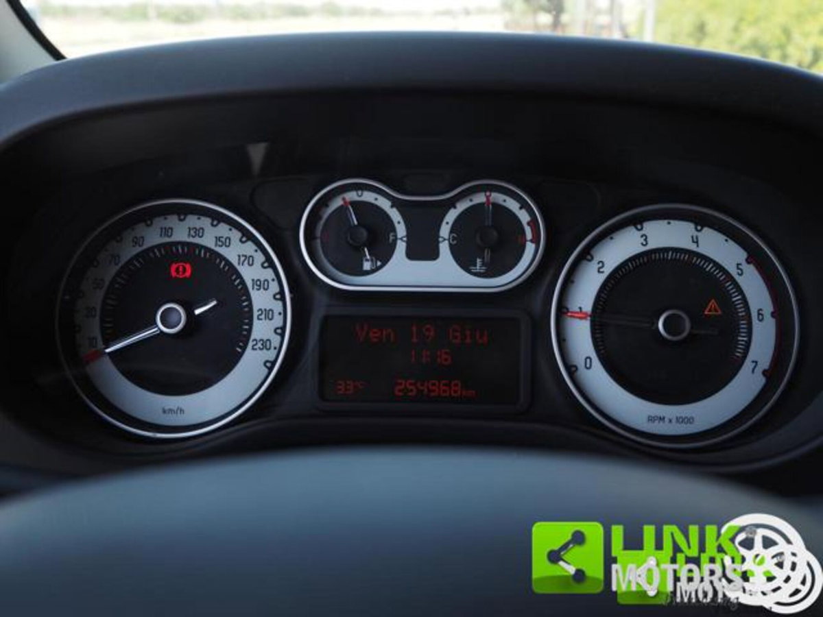 Fiat 500L 1.3 Multijet 85 CV Pop Star (11)