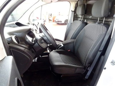 Renault Kangoo 1.5 dCi 90CV F.AP. 4p. Express Maxi Generique (9)