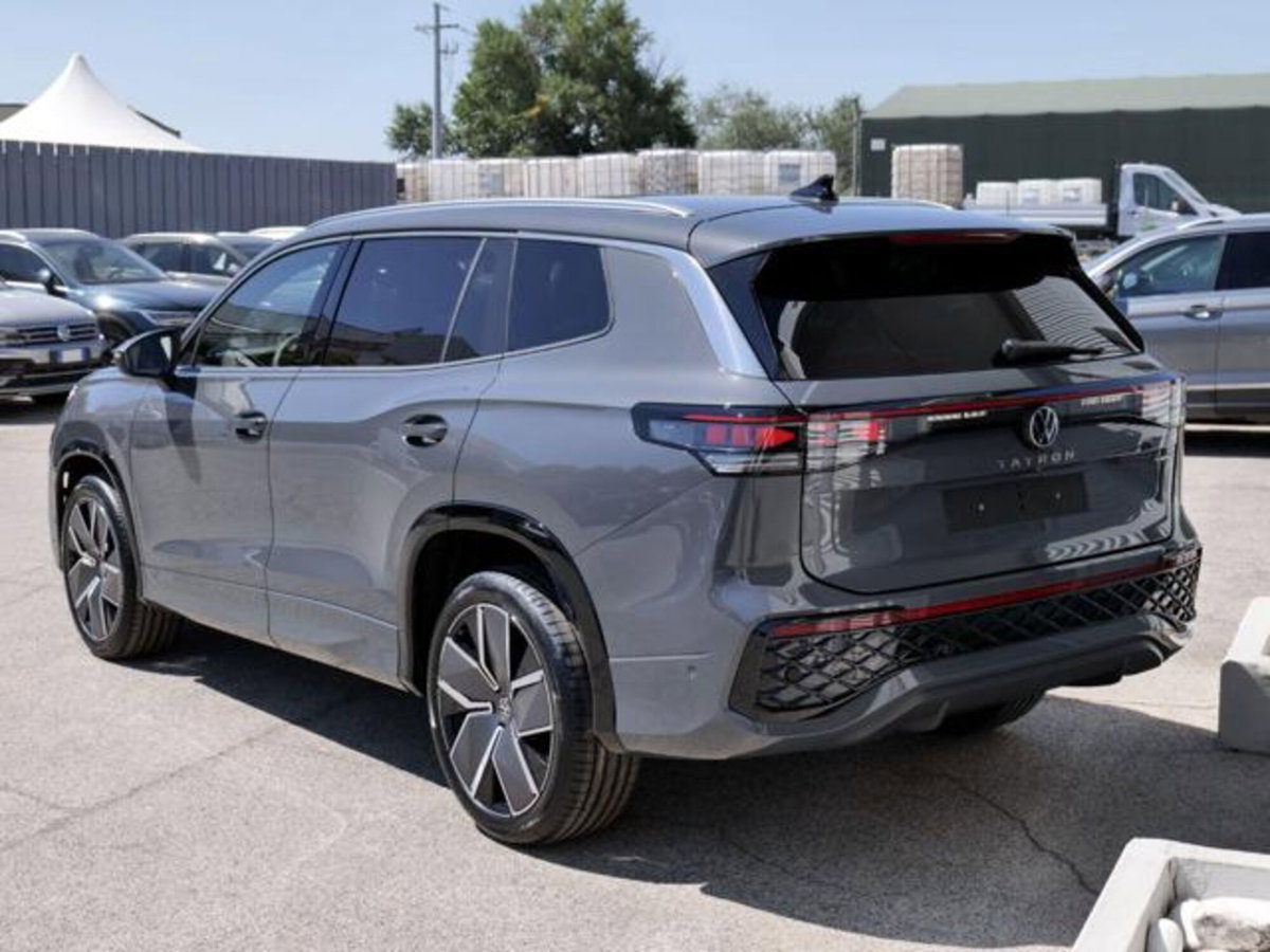 Volkswagen Tayron 2.0 tdi R-Line 4motion 193cv dsg (3)