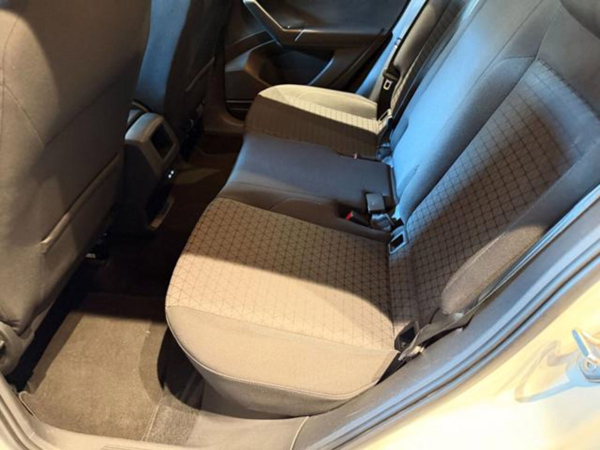 Volkswagen T-Cross 1.0 TSI 110 CV DSG Style (9)