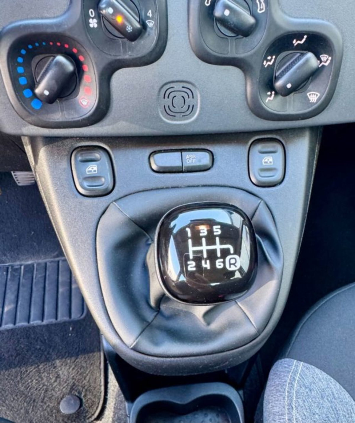 Fiat Panda 1.0 firefly hybrid s&s 70cv 5p.ti (18)