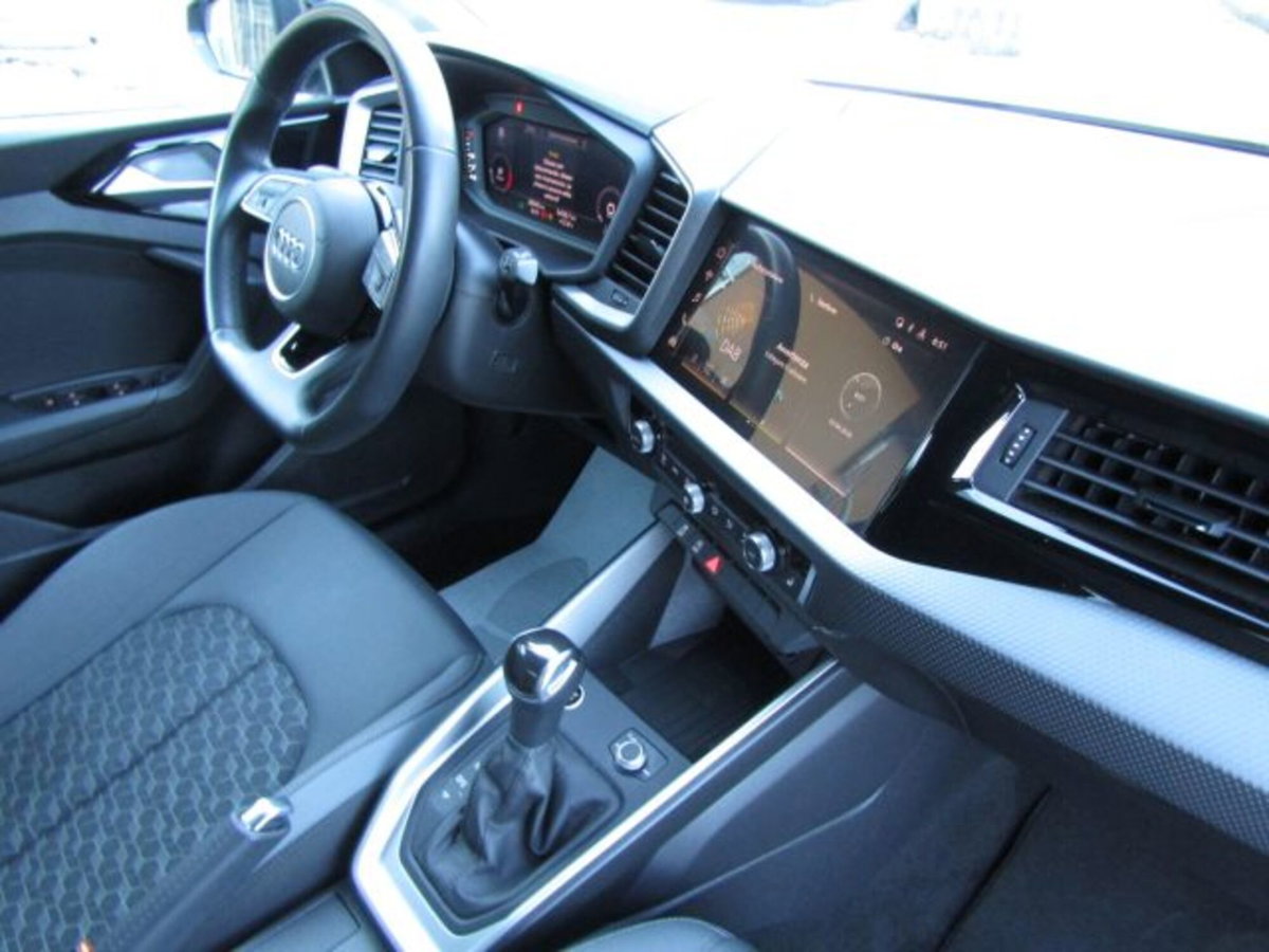 Audi A1 Sportback Sportback 25 1.0 tfsi Business (17)