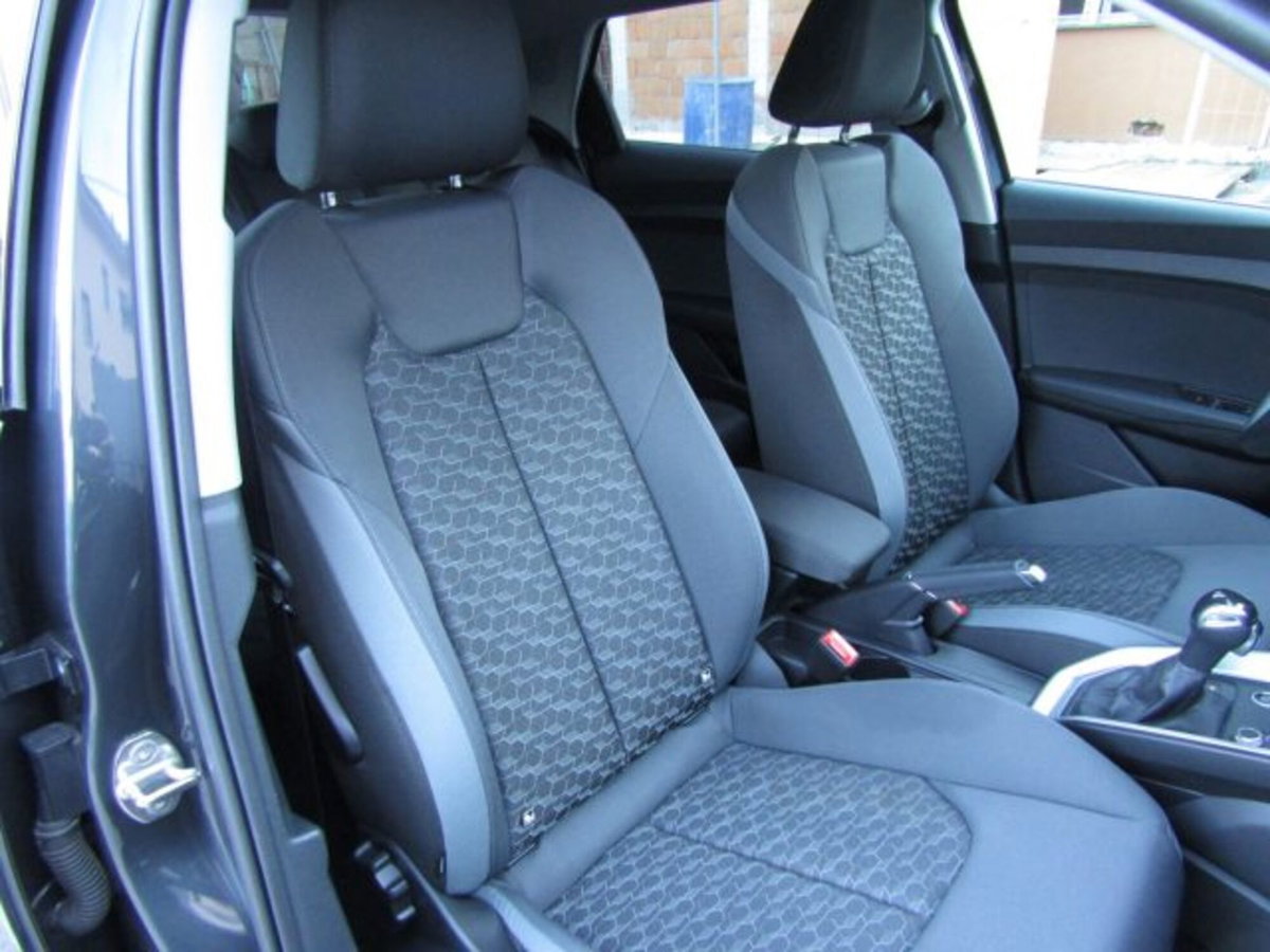 Audi A1 Sportback Sportback 25 1.0 tfsi Business (18)