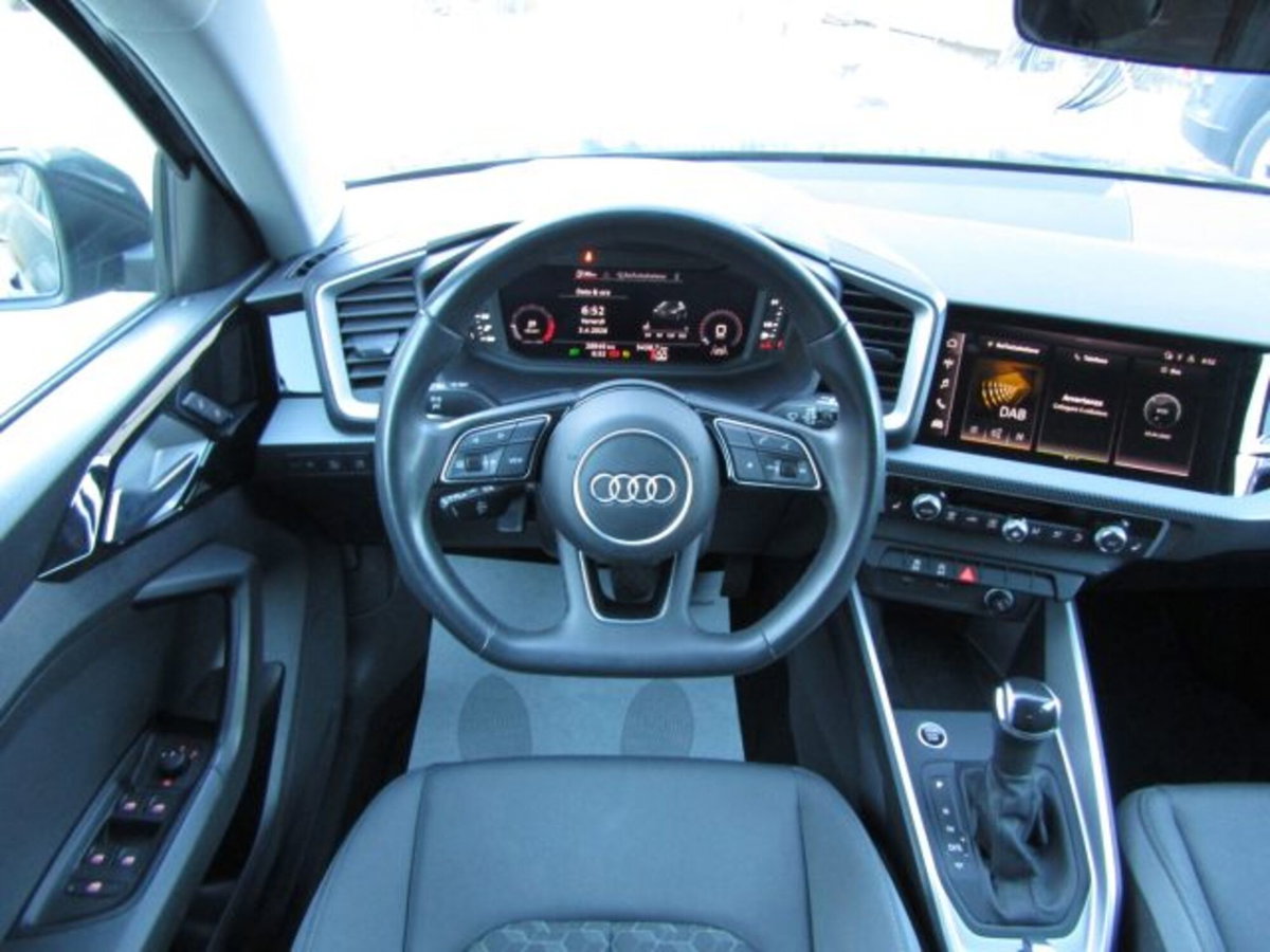 Audi A1 Sportback Sportback 25 1.0 tfsi Business (19)
