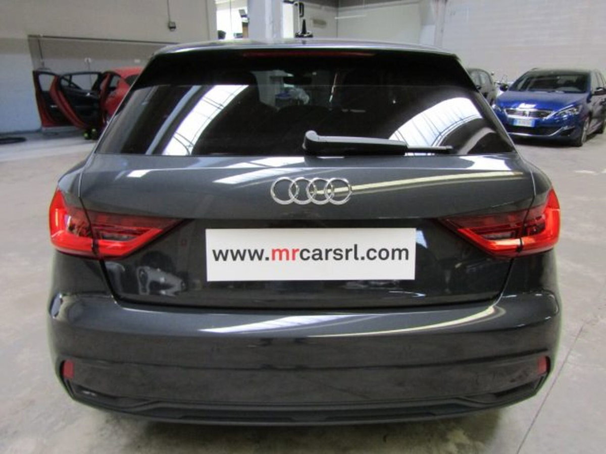 Audi A1 Sportback Sportback 25 1.0 tfsi Business (6)