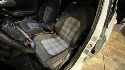 Volkswagen Polo 2.0 tsi GTI dsg (8)