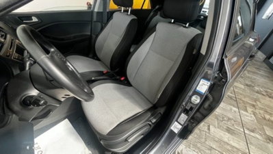 Hyundai i20 1.2 84 CV 5 porte Econext Comfort (10)