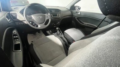Hyundai i20 1.2 84 CV 5 porte Econext Comfort (9)