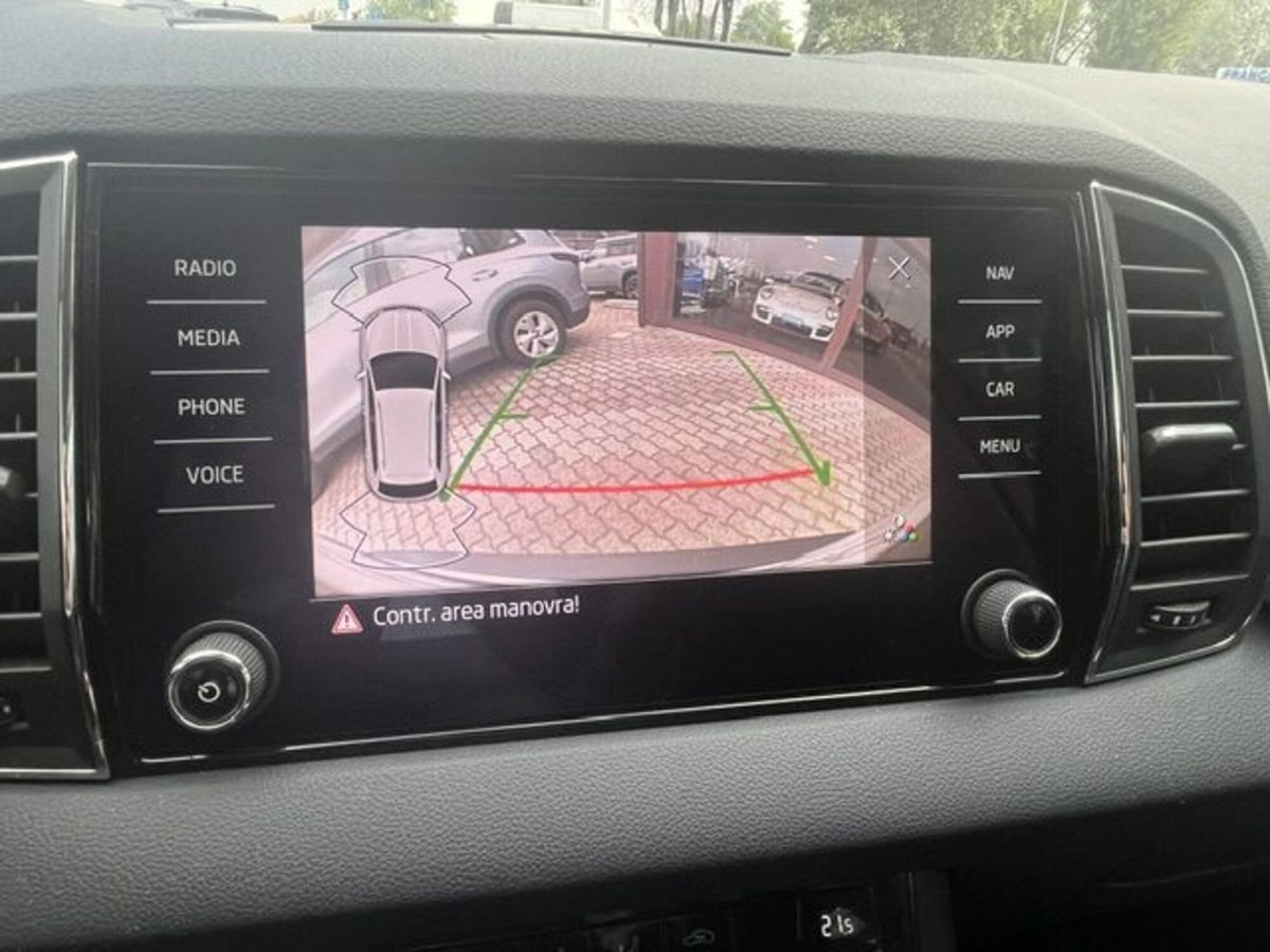 Skoda Karoq 1.0 TSI 110 CV Executive (16)