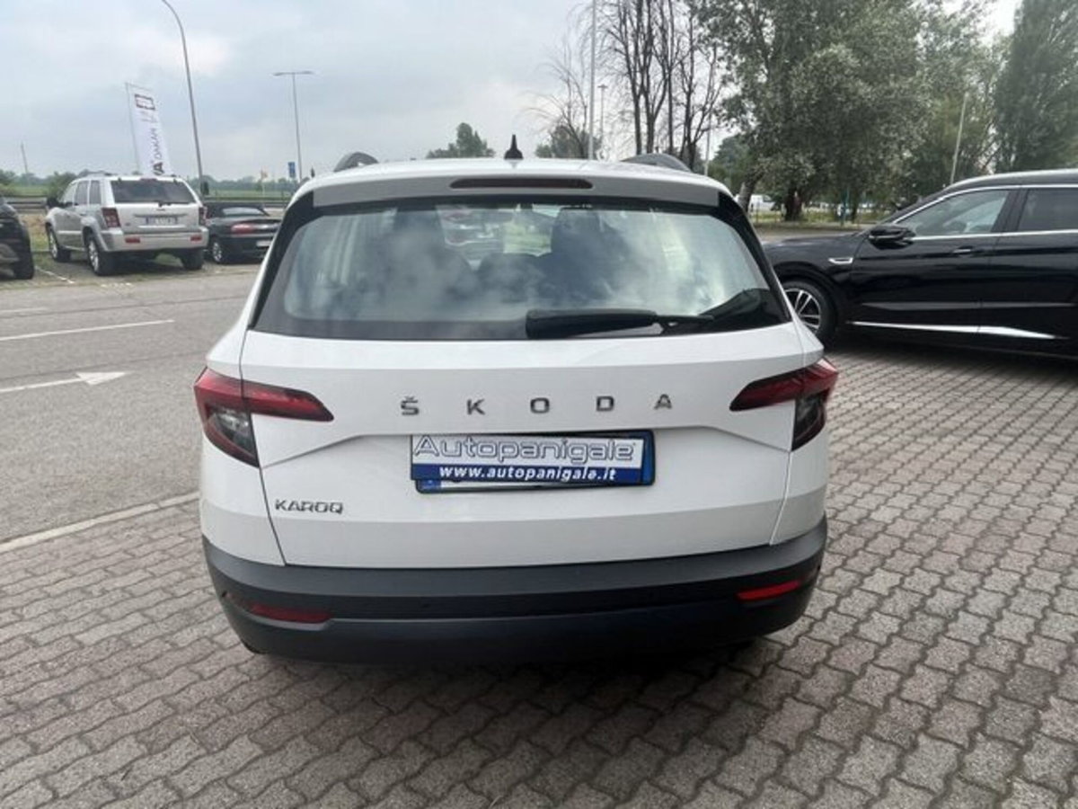 Skoda Karoq 1.0 TSI 110 CV Executive (5)