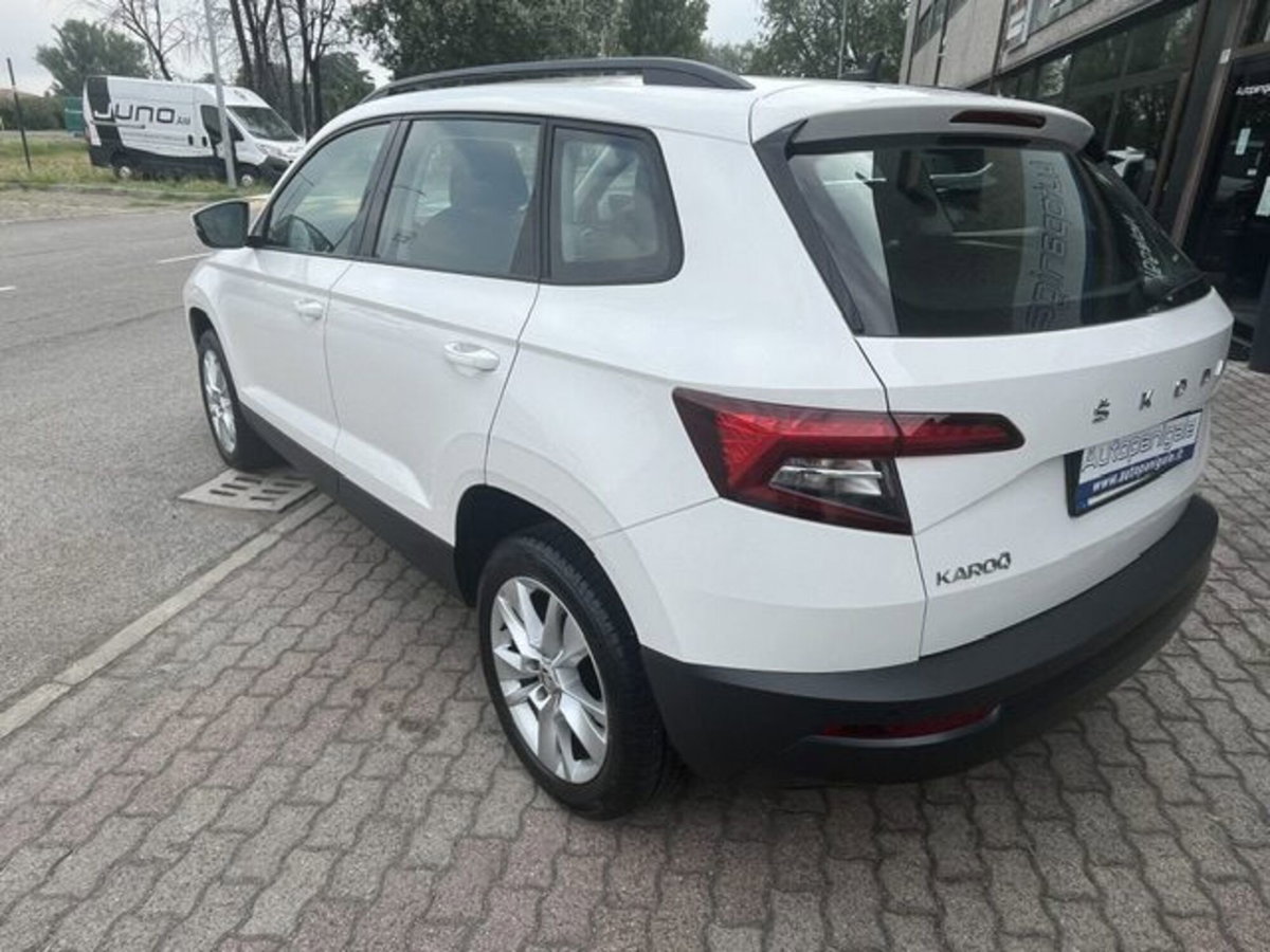 Skoda Karoq 1.0 TSI 110 CV Executive (6)