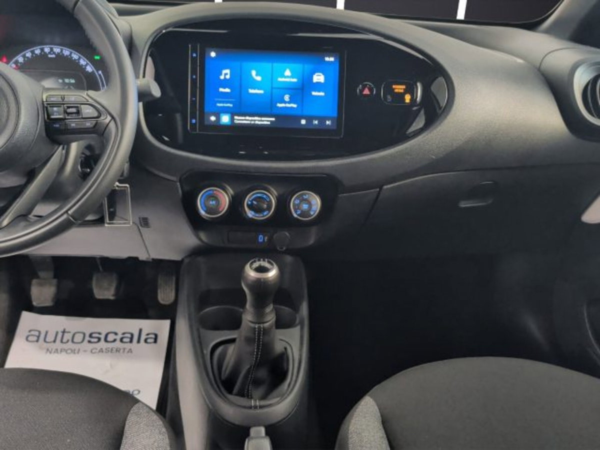 Toyota Aygo X 1.0 VVT-i 72 CV 5p. Undercover S-CVT (12)
