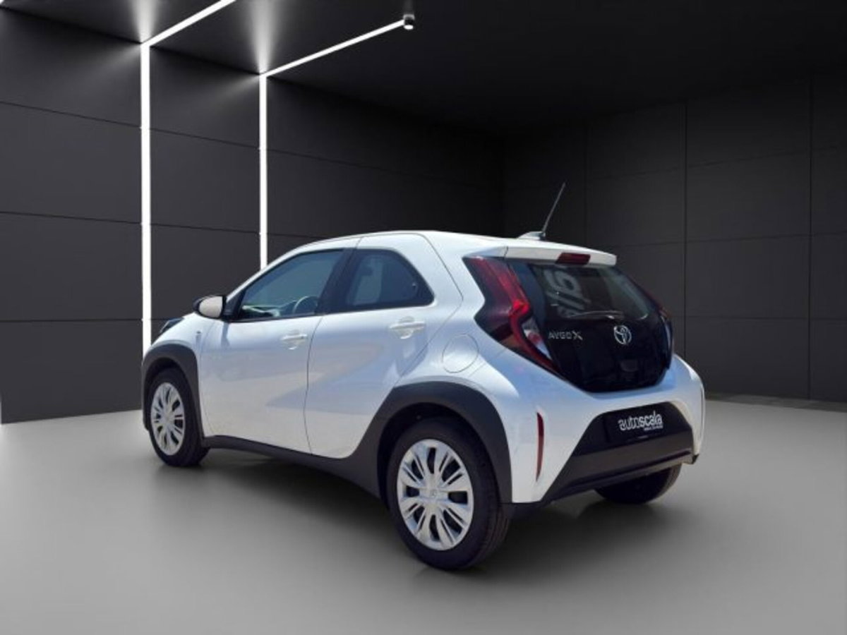 Toyota Aygo X 1.0 VVT-i 72 CV 5p. Undercover S-CVT (16)