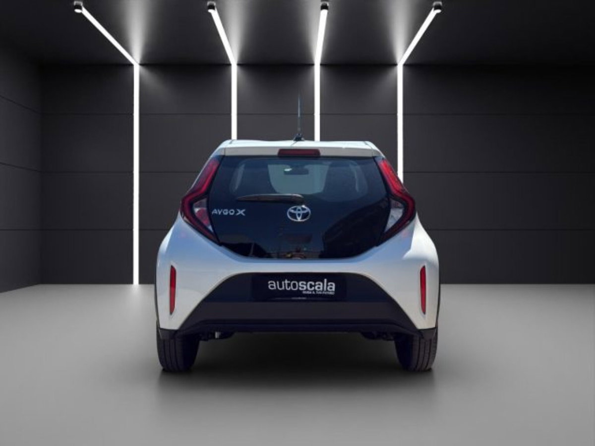 Toyota Aygo X 1.0 VVT-i 72 CV 5p. Undercover S-CVT (20)