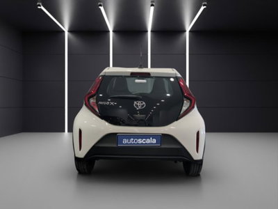 Toyota Aygo X 1.0 VVT-i 72 CV 5 porte Limited Air (4)