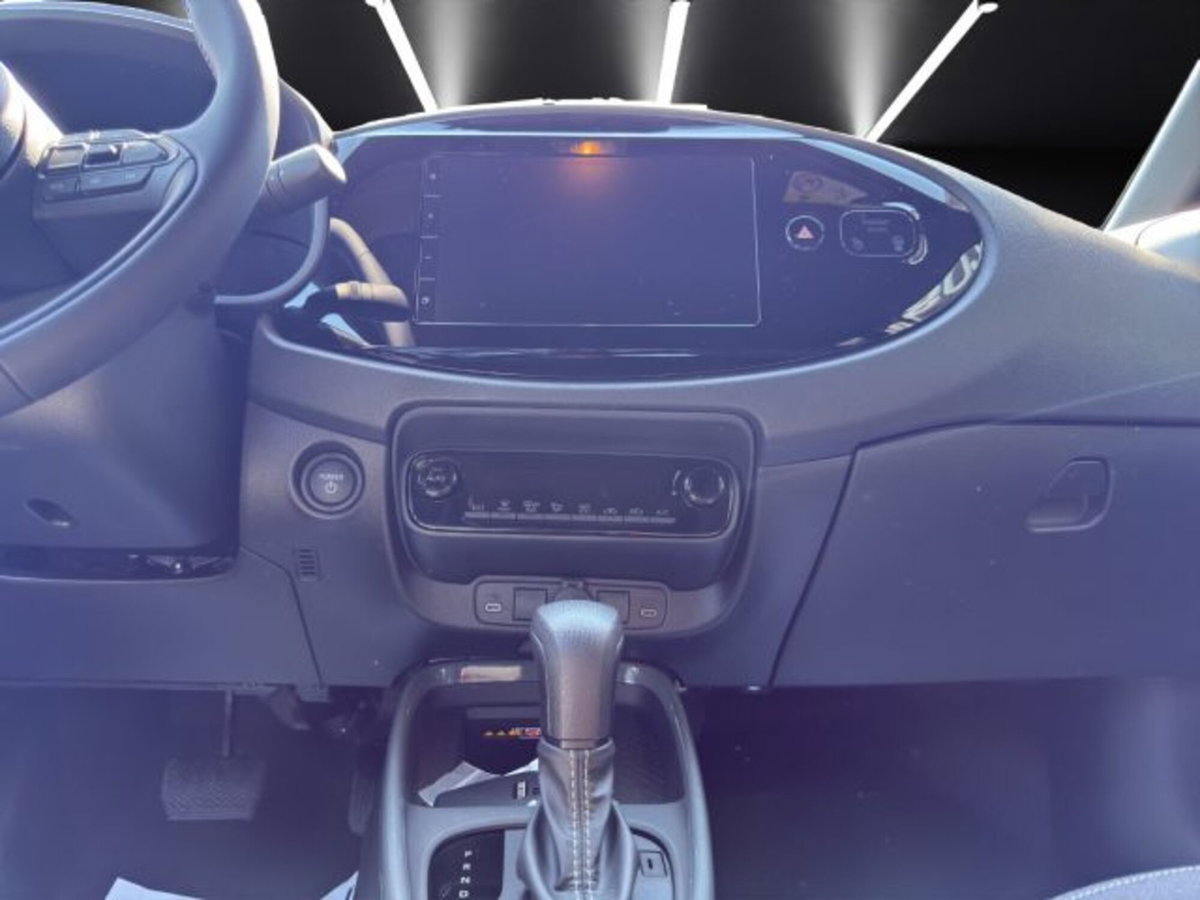 Toyota Aygo X 1.5 hybrid Icon e-cvt (15)