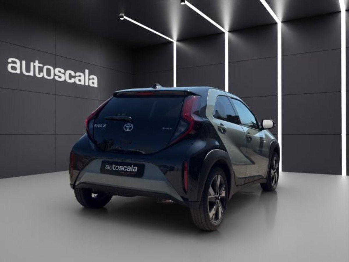 Toyota Aygo X 1.5 hybrid Icon e-cvt (5)