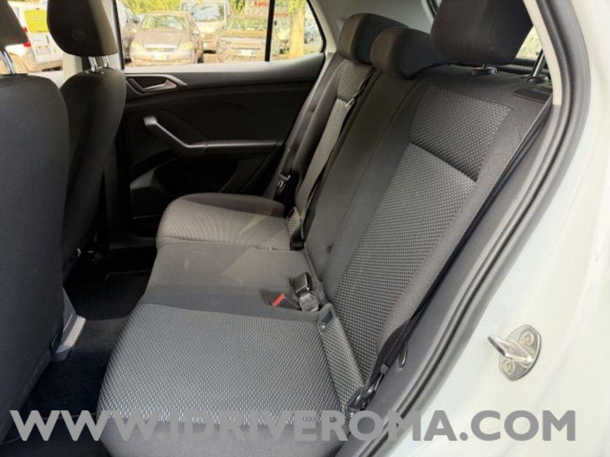 Volkswagen T-Cross 1.0 TSI Urban BMT (10)
