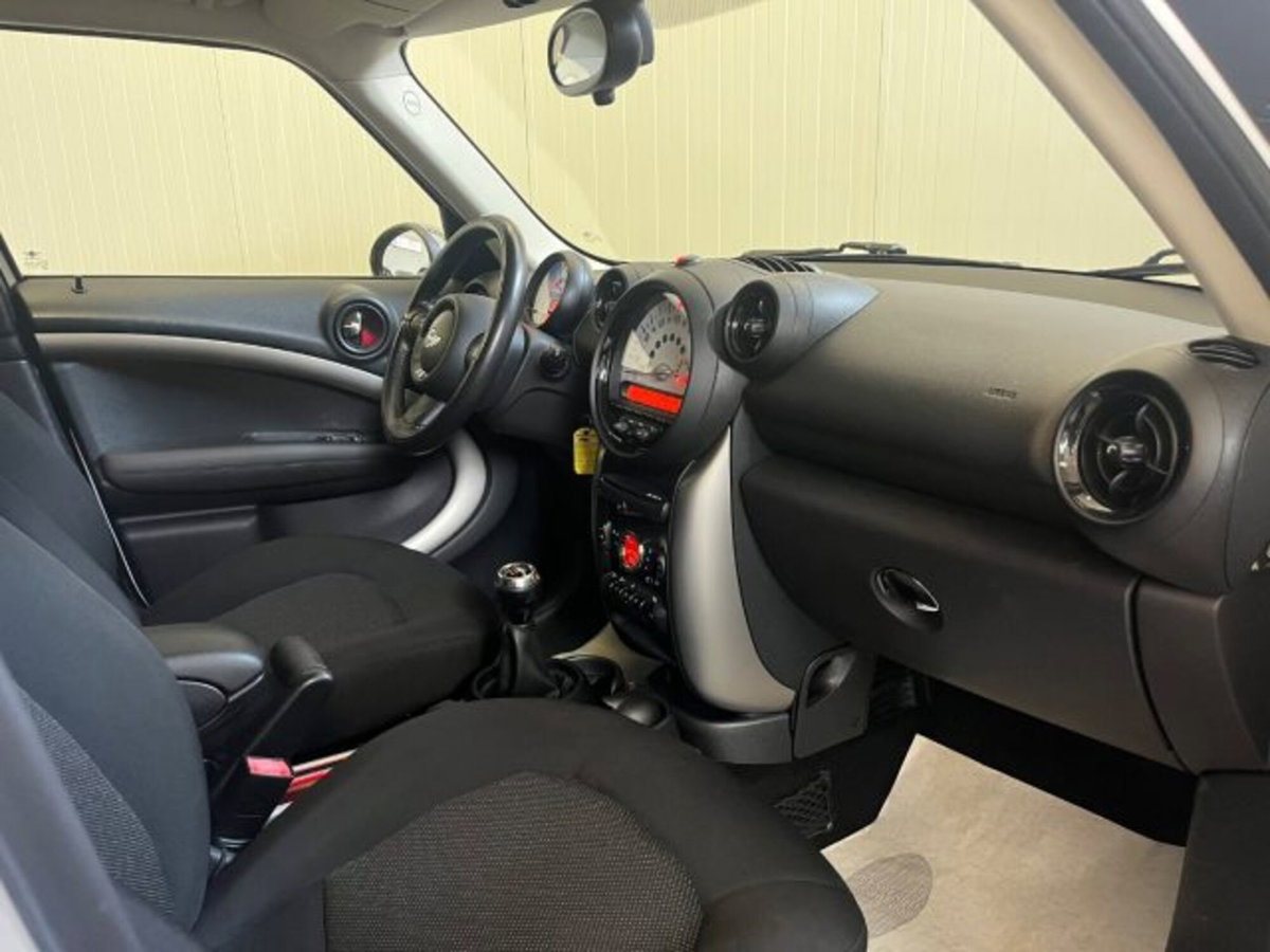 MINI Mini Countryman 1.6 Cooper Countryman (16)