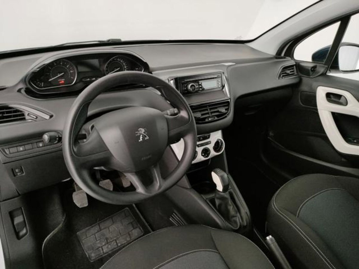 Peugeot 208 68 3 porte Active (6)