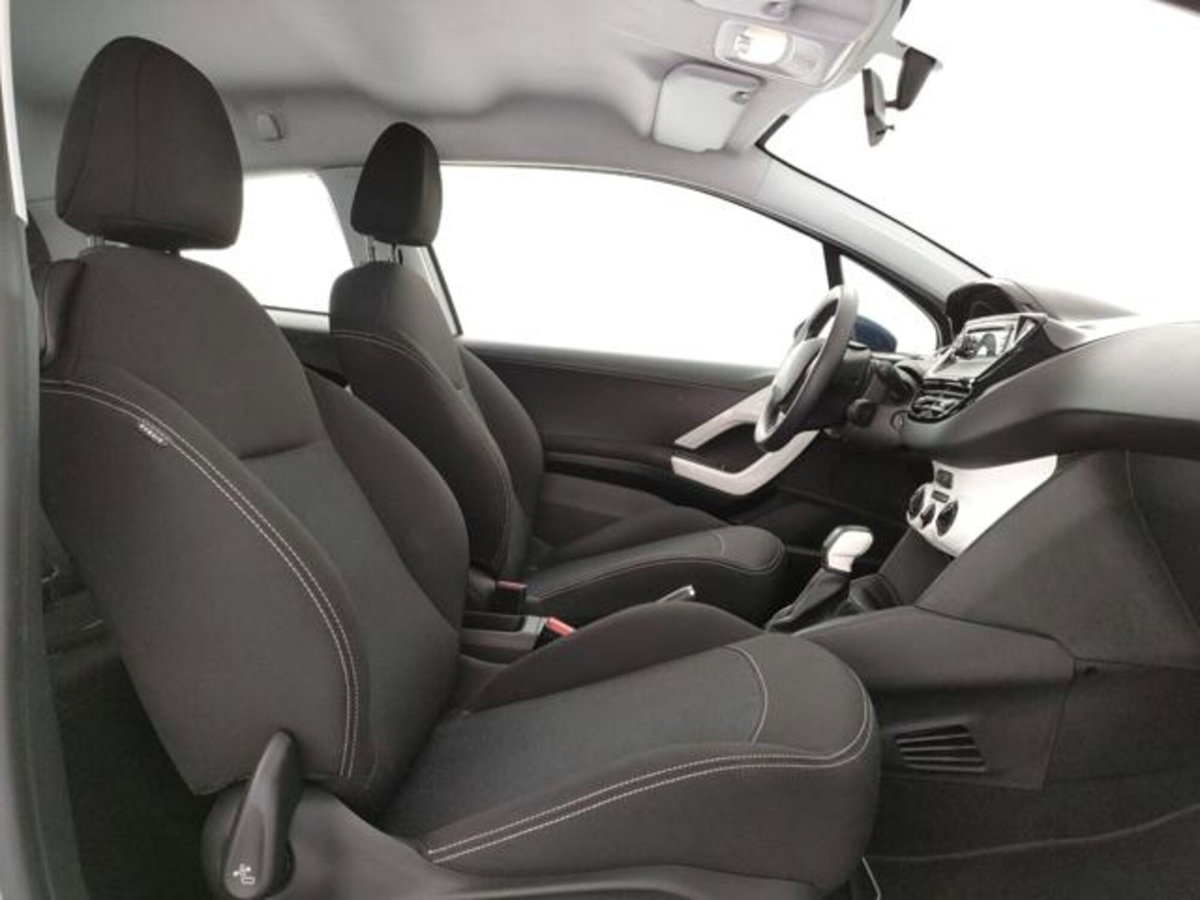 Peugeot 208 68 3 porte Active (7)