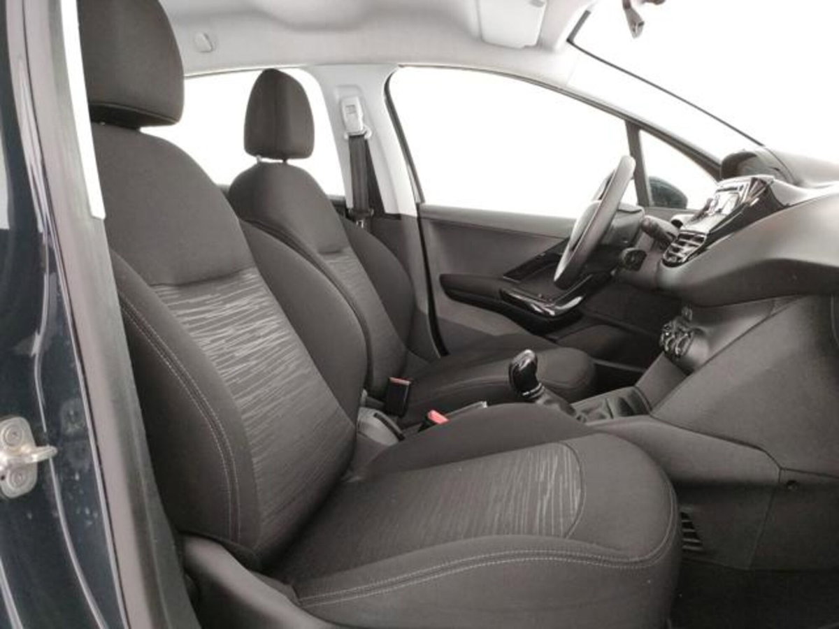 Peugeot 208 68 5 porte Active (7)