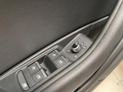 Audi A4 Avant 2.0 TDI 150 CV Sport (11)
