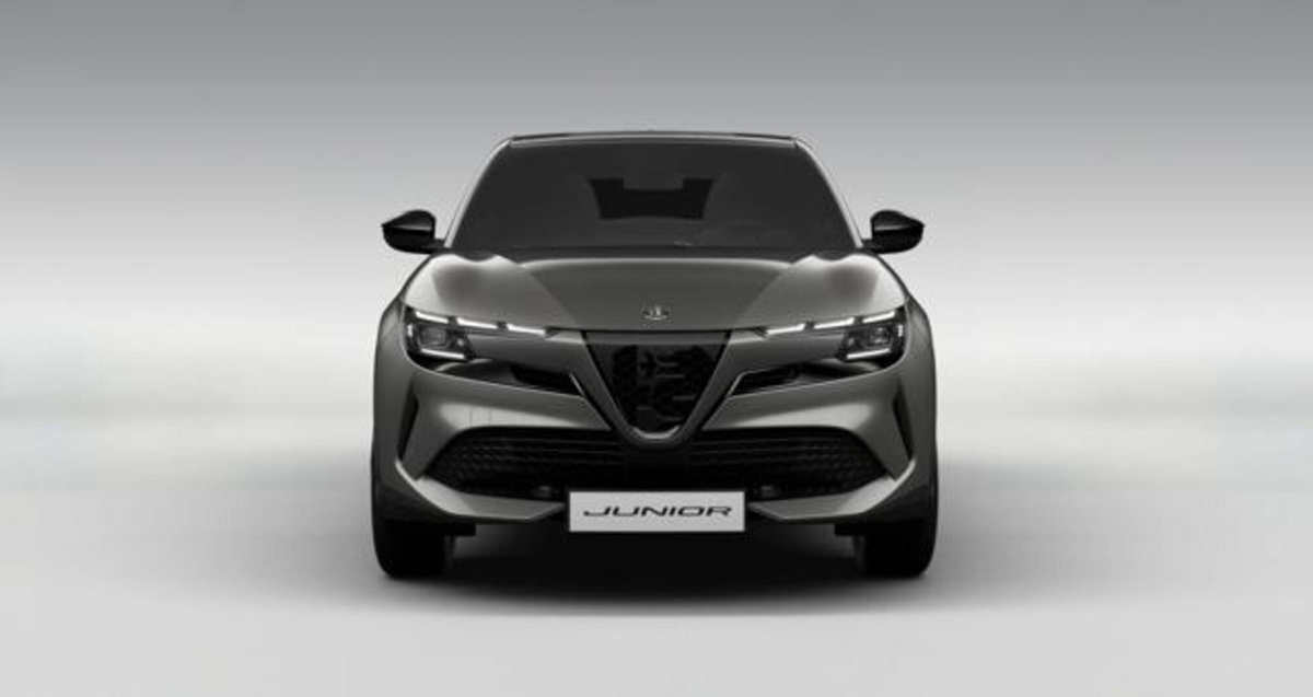 Alfa Romeo Junior 1.2 ibrida Q4 Intensa 145cv edct6 (2)