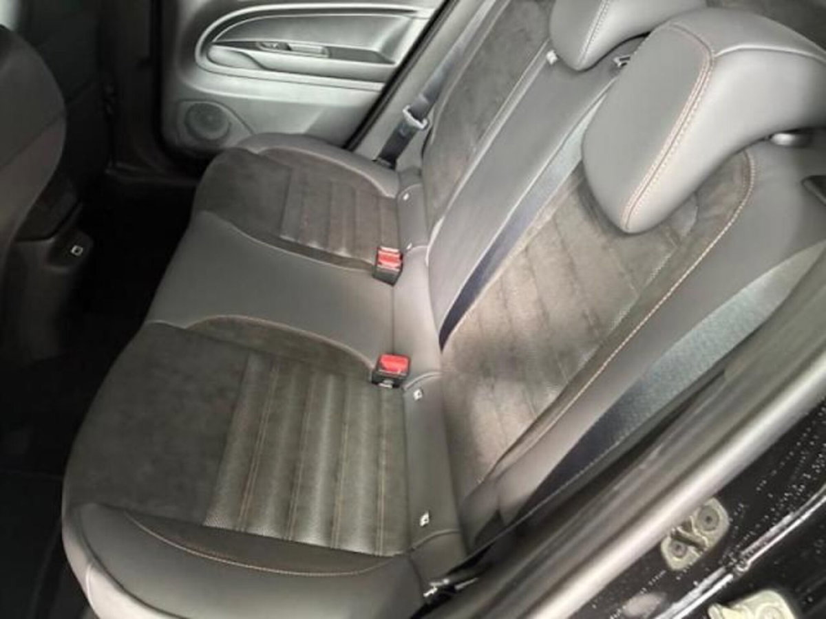 Alfa Romeo Junior 1.2 ibrida Q4 Intensa 145cv edct6 (6)