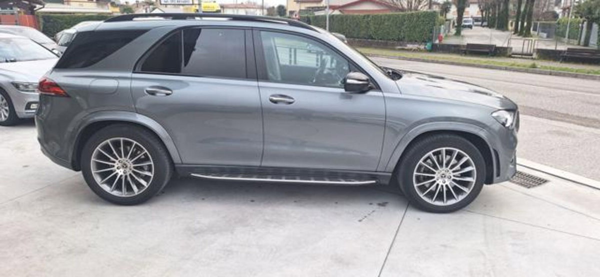 Mercedes-Benz GLE SUV 300 d 4Matic Premium Plus (10)