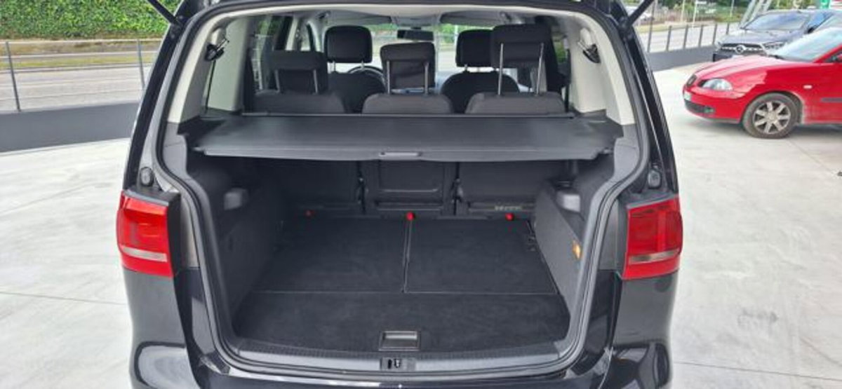 Volkswagen Touran 1.6 TDI DPF Comfortline BMT (15)