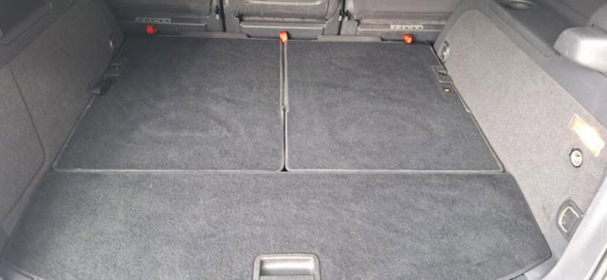 Volkswagen Touran 1.6 TDI DPF Comfortline BMT (3)