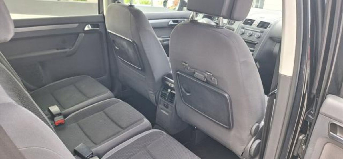 Volkswagen Touran 1.6 TDI DPF Comfortline BMT (5)