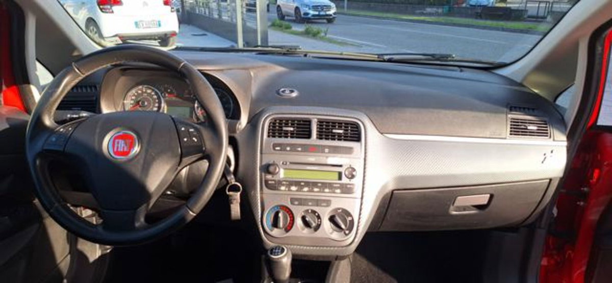 Fiat Grande Punto 1.3 MJT 75 CV 5 porte S&S Actual (8)