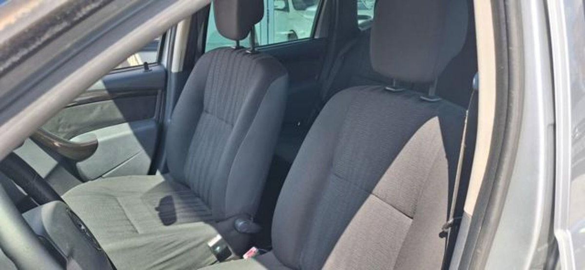 Dacia Duster 1.5 dCi 110CV 4x2 Lauréate (12)