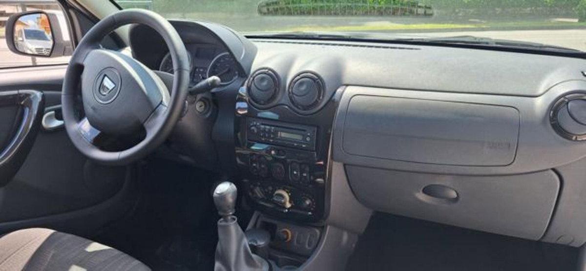 Dacia Duster 1.5 dCi 110CV 4x2 Lauréate (14)