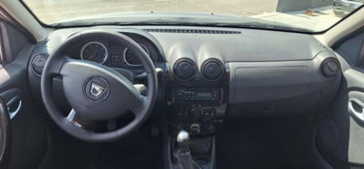 Dacia Duster 1.5 dCi 110CV 4x2 Lauréate (6)