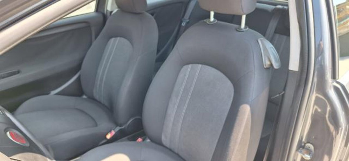 Fiat Punto 1.4 S&S 8V 3 porte Street (12)