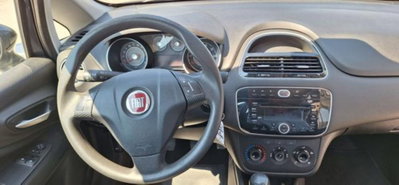 Fiat Punto 1.4 S&S 8V 3 porte Street (14)