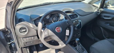 Fiat Punto 1.4 S&S 8V 3 porte Street (5)