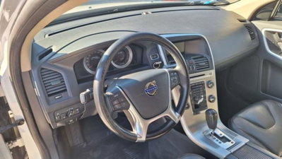 Volvo XC60 D5 AWD Geartronic Summum (2)