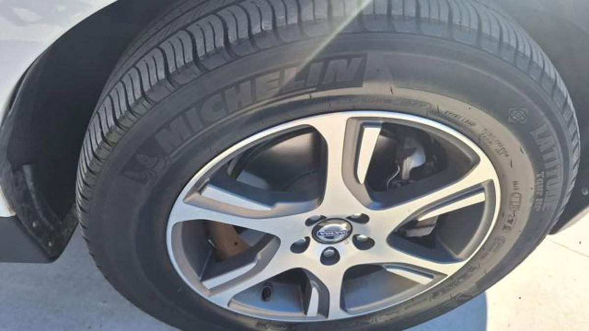 Volvo XC60 D5 AWD Geartronic Summum (7)